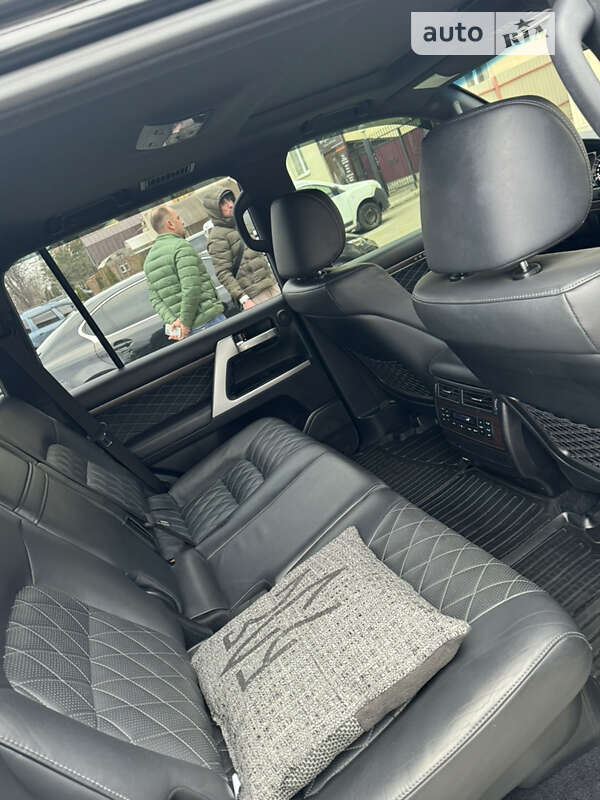 Внедорожник / Кроссовер Toyota Land Cruiser 2018 в Сумах фото 12 Внедорожник / Кроссовер Toyota Land Cruiser 2018 в Сумах