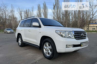 Внедорожник / Кроссовер Toyota Land Cruiser 2009 в Николаеве