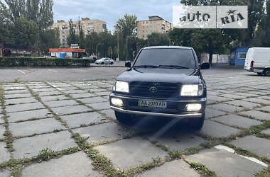 Позашляховик / Кросовер Toyota Land Cruiser 2004 в Києві