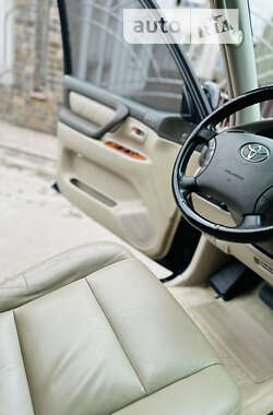 Позашляховик / Кросовер Toyota Land Cruiser 2005 в Тячеві