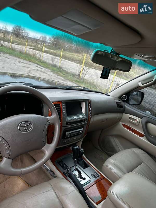 Внедорожник / Кроссовер Toyota Land Cruiser 2007 в Луцке