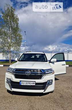 Внедорожник / Кроссовер Toyota Land Cruiser 2019 в Черновцах