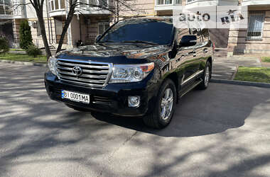 Внедорожник / Кроссовер Toyota Land Cruiser 2013 в Полтаве