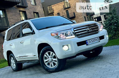 Toyota Land Cruiser 2010