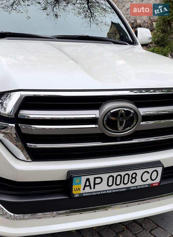 Внедорожник / Кроссовер Toyota Land Cruiser 2020 в Запорожье