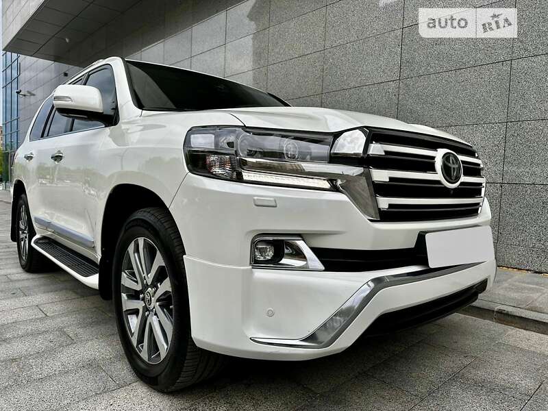 Позашляховик / Кросовер Toyota Land Cruiser 2017 в Києві