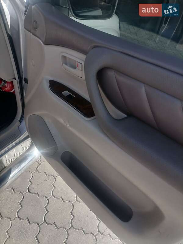 Позашляховик / Кросовер Toyota Land Cruiser 1999 в Великій Михайлівці