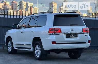 Внедорожник / Кроссовер Toyota Land Cruiser 2019 в Киеве