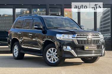 Внедорожник / Кроссовер Toyota Land Cruiser 2018 в Киеве