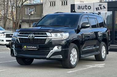 Внедорожник / Кроссовер Toyota Land Cruiser 2018 в Киеве