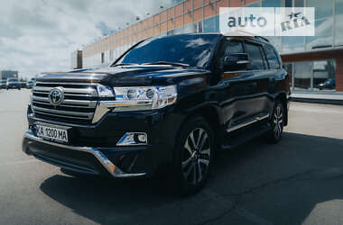 Внедорожник / Кроссовер Toyota Land Cruiser 2016 в Киеве