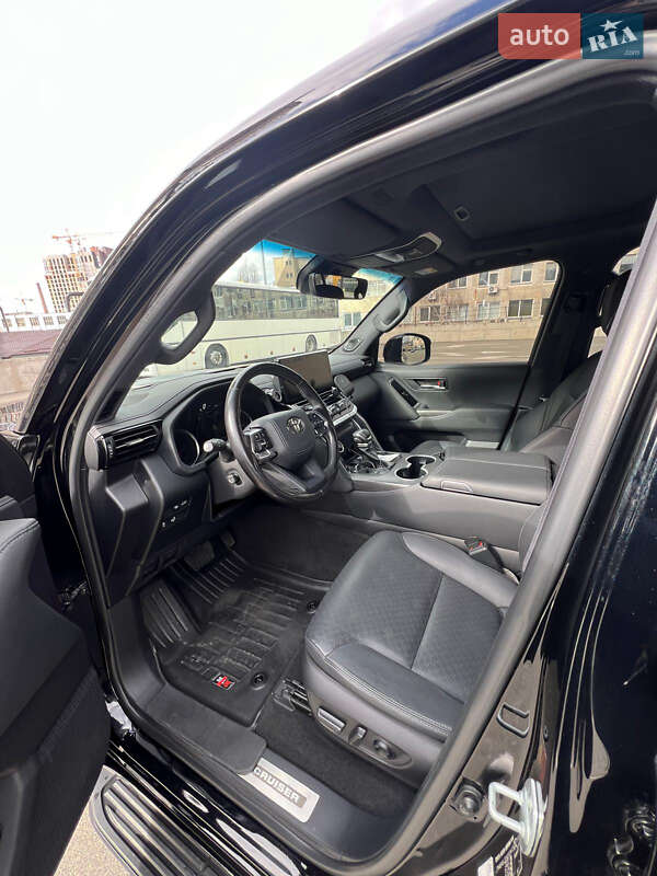 Внедорожник / Кроссовер Toyota Land Cruiser 2021 в Киеве