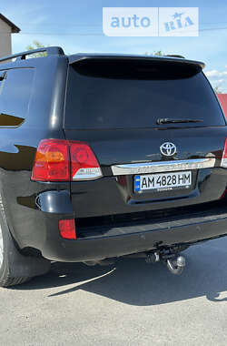 Внедорожник / Кроссовер Toyota Land Cruiser 2013 в Житомире