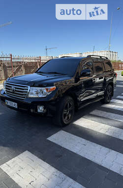 Toyota Land Cruiser 2012