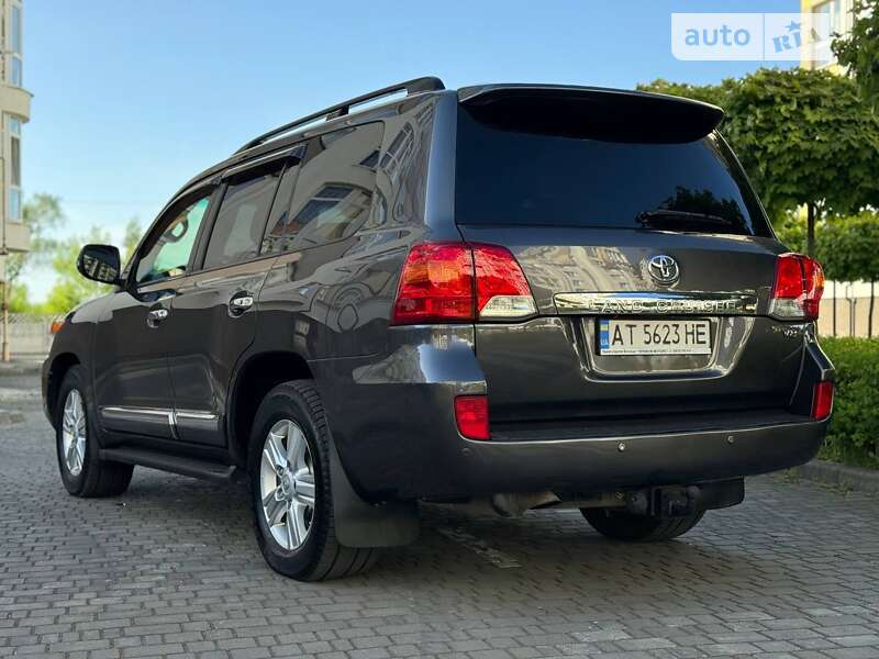 Внедорожник / Кроссовер Toyota Land Cruiser 2012 в Ивано-Франковске