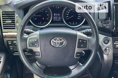 Позашляховик / Кросовер Toyota Land Cruiser 2011 в Львові