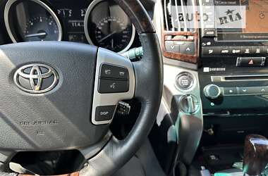 Внедорожник / Кроссовер Toyota Land Cruiser 2012 в Черновцах