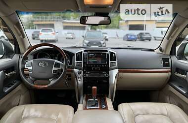 Позашляховик / Кросовер Toyota Land Cruiser 2014 в Дніпрі