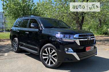 Позашляховик / Кросовер Toyota Land Cruiser 2017 в Києві