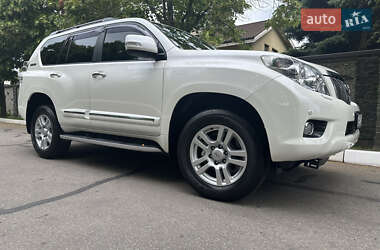 Toyota Land Cruiser 2011