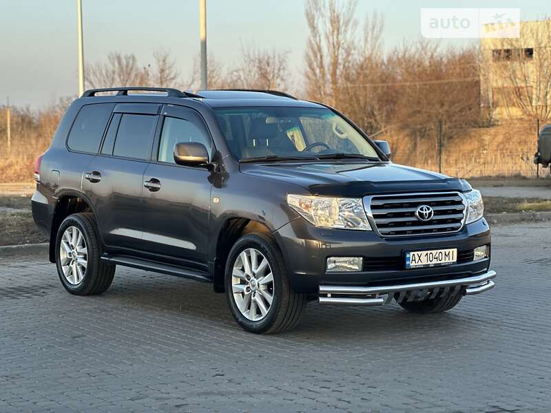 Позашляховик / Кросовер Toyota Land Cruiser 2008 в Дніпрі