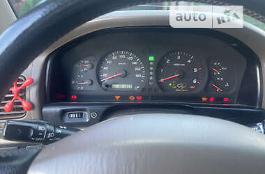 Внедорожник / Кроссовер Toyota Land Cruiser 2000 в Конотопе