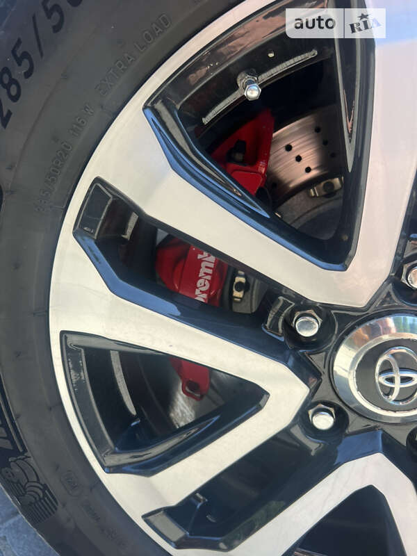 Внедорожник / Кроссовер Toyota Land Cruiser 2017 в Жидачове