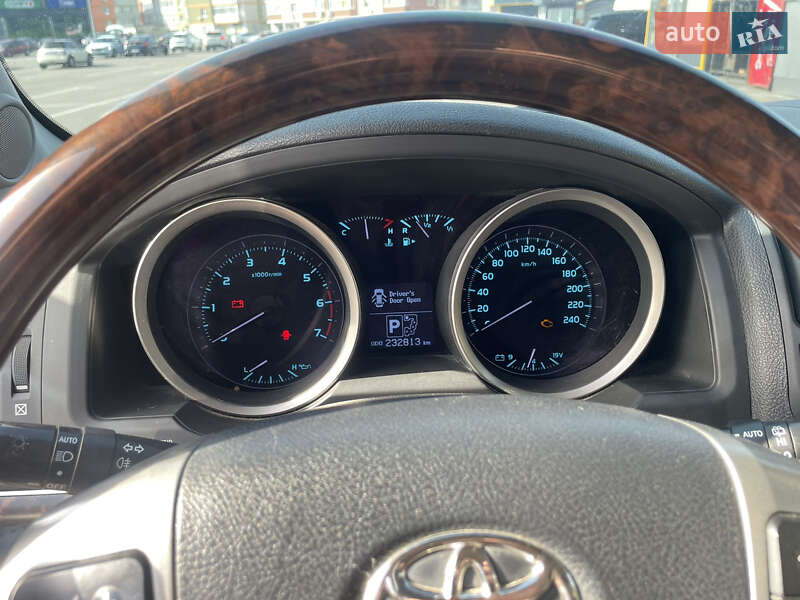 Внедорожник / Кроссовер Toyota Land Cruiser 2008 в Киеве