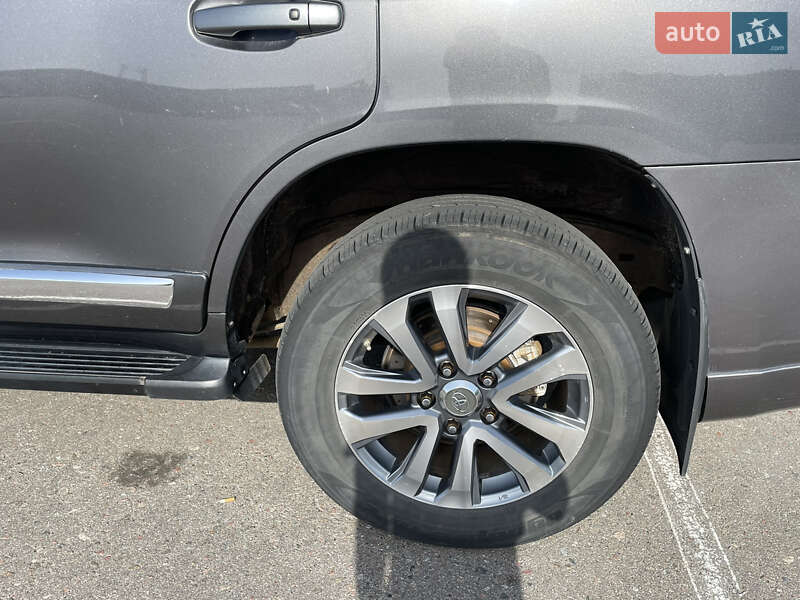 Внедорожник / Кроссовер Toyota Land Cruiser 2008 в Киеве