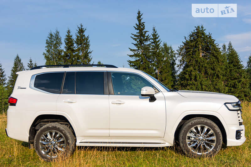 Внедорожник / Кроссовер Toyota Land Cruiser 2021 в Полянице