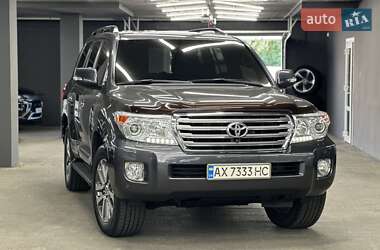 Toyota Land Cruiser 2013