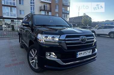 Позашляховик / Кросовер Toyota Land Cruiser 2019 в Житомирі