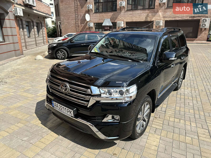Внедорожник / Кроссовер Toyota Land Cruiser 2016 в Киеве