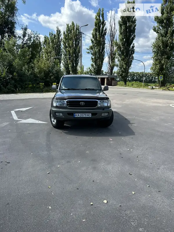 Toyota Land Cruiser 2002