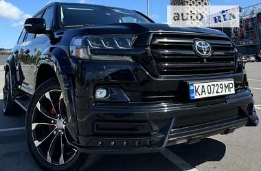 Внедорожник / Кроссовер Toyota Land Cruiser 2017 в Киеве