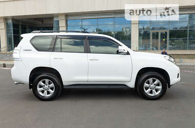 Внедорожник / Кроссовер Toyota Land Cruiser 2010 в Днепре