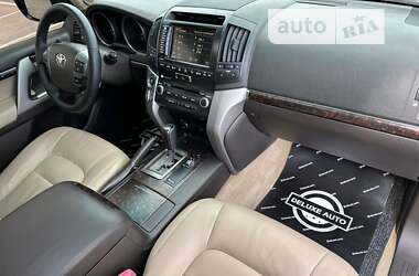 Внедорожник / Кроссовер Toyota Land Cruiser 2008 в 