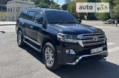 Позашляховик / Кросовер Toyota Land Cruiser 2018 в Дніпрі