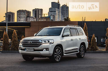 Позашляховик / Кросовер Toyota Land Cruiser 2019 в Дніпрі