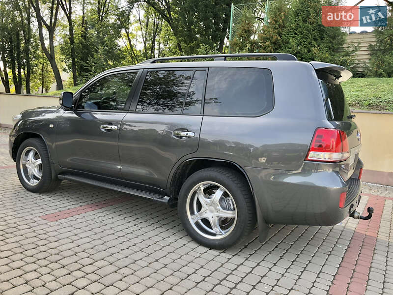Внедорожник / Кроссовер Toyota Land Cruiser 2008 в Остроге фото 6 Внедорожник / Кроссовер Toyota Land Cruiser 2008 в Остроге
