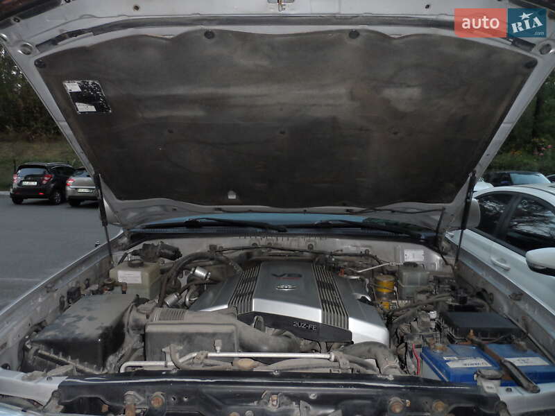 Позашляховик / Кросовер Toyota Land Cruiser 2002 в Вишгороді