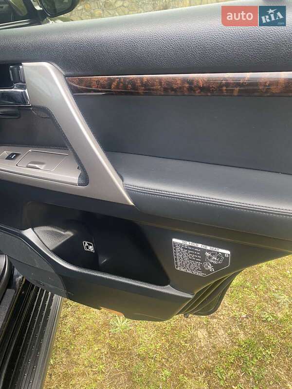Внедорожник / Кроссовер Toyota Land Cruiser 2013 в Ивано-Франковске