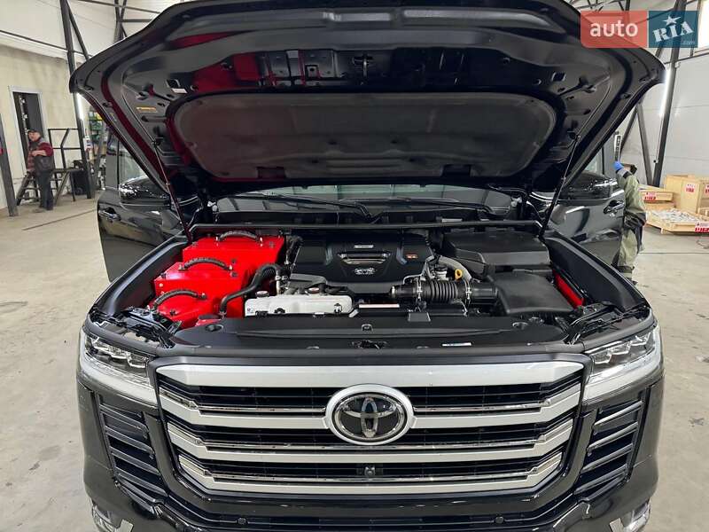 Внедорожник / Кроссовер Toyota Land Cruiser 2024 в Киеве