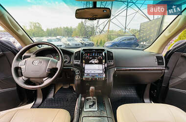 Внедорожник / Кроссовер Toyota Land Cruiser 2008 в 