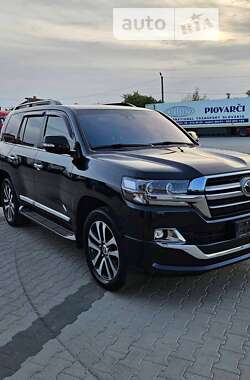 Внедорожник / Кроссовер Toyota Land Cruiser 2018 в Рава-Русской