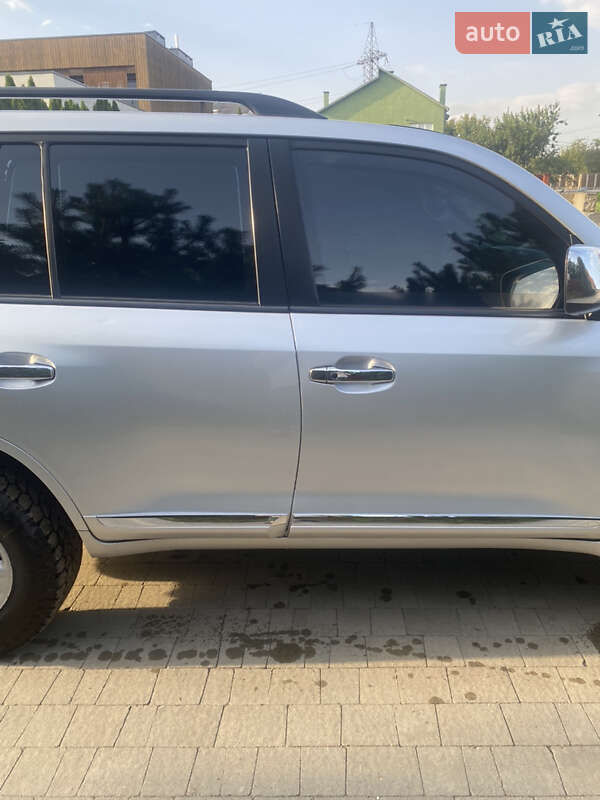 Внедорожник / Кроссовер Toyota Land Cruiser 2011 в Львове