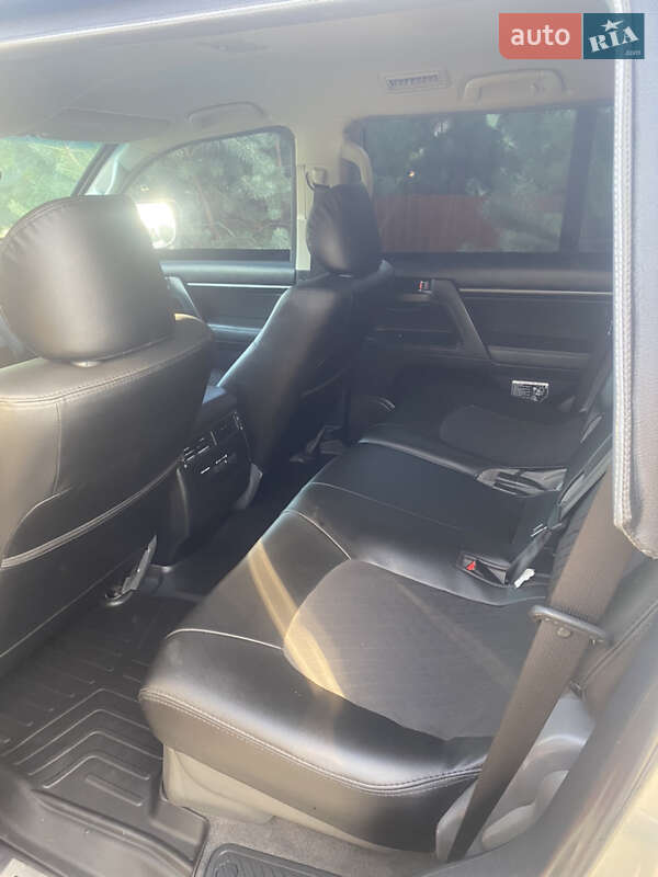 Внедорожник / Кроссовер Toyota Land Cruiser 2011 в Львове