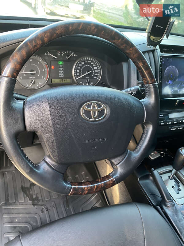 Внедорожник / Кроссовер Toyota Land Cruiser 2011 в Львове