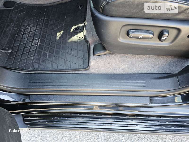 Внедорожник / Кроссовер Toyota Land Cruiser 2012 в Сквире