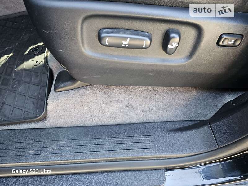 Внедорожник / Кроссовер Toyota Land Cruiser 2012 в Сквире